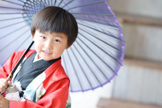 七五三　5歳男の子　赤い着物