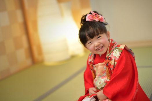 七五三　赤い着物　持ち込み着物　奈良市　スタジオオレンジ