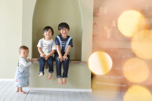 奈良市　生駒市　帝塚山　富雄　木津川市　精華町　登美ヶ丘　スタジオレンジ 写真館　フォトスタジオ　写真 春日大社　生駒大社　菅原天満宮　帯解寺　率川神社（いさがわじんじゃ）　七五三　入学入園卒業卒園　お誕生日　バースデーフォト 　1歳