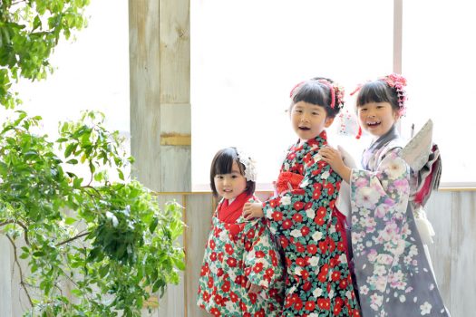 奈良市　生駒市　帝塚山　富雄　木津川市　精華町　登美ヶ丘　スタジオレンジ 写真館　フォトスタジオ　写真 春日大社　生駒大社　菅原天満宮　帯解寺　率川神社（いさがわじんじゃ）　法輪寺　弘仁寺　七五三　お宮参り　バースデーフォト　10歳記念　13歳詣り　ウェディング　成人式　終活　シニアポートレート　遺影写真　ペットフォト　家族写真　桃の節句　端午の節句　幼稚園入園　保育園入園　幼稚園卒園　幼稚園卒園　小学校入学　小学校卒業　中学校入学　中学校卒業　高校入学　高校卒業　大学入学　大学卒業　ニューボーンフォト　新生児フォト