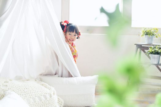 七五三　黄色い着物　3歳女の子
