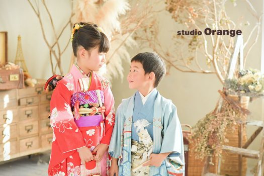 七五三　兄弟写し　姉妹写し　和装　袴　被布　着物　奈良店　フォトスタジオ　写真館　オレンジ