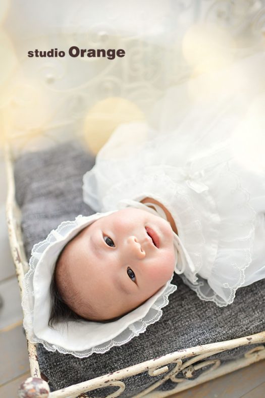 奈良県生駒市　お宮参り　奈良市　学園前　生駒　大和郡山市　精華町　木津川市　登美ヶ丘 春日大社　帯解寺　菅原天満宮　生駒大社　率川神社1ヶ月　ベビードレス　1人写し　ベビーベッド