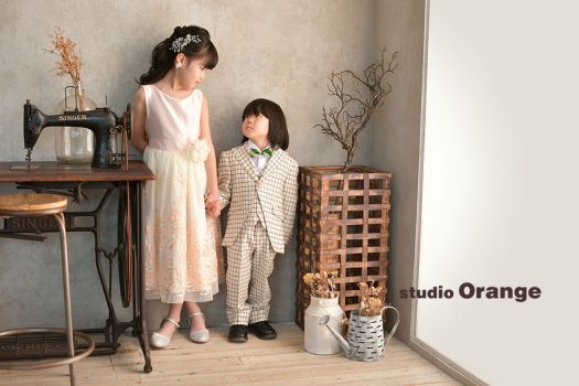 フォトスタジオ　写真館　バースデー　お誕生日　洋装　スーツ　ドレス　私服　１人写し　兄弟写し　姉妹写し　兄妹写し　姉弟写し　奈良市　学園前　生駒　大和郡山市　精華町　木津川市