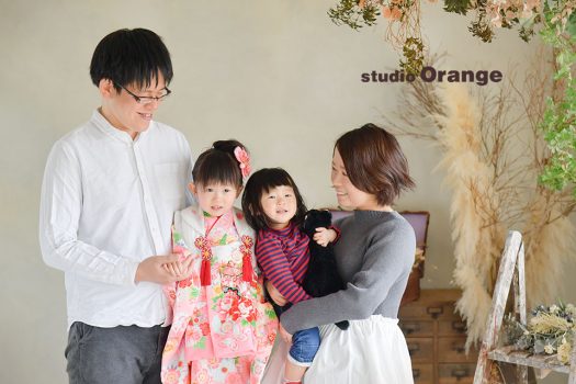フォトスタジオ　写真館　七五三　和装　袴　帯　被布　姉妹写し　兄弟写し　兄妹写し　姉弟写し　家族写し　奈良市　学園前　生駒　大和郡山市　精華町　木津川市　春日大社　帯解寺　菅原天満宮　生駒大社　率川神社