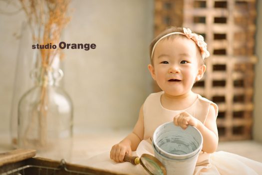 フォトスタジオ　1歳女の子　ドレスで撮影