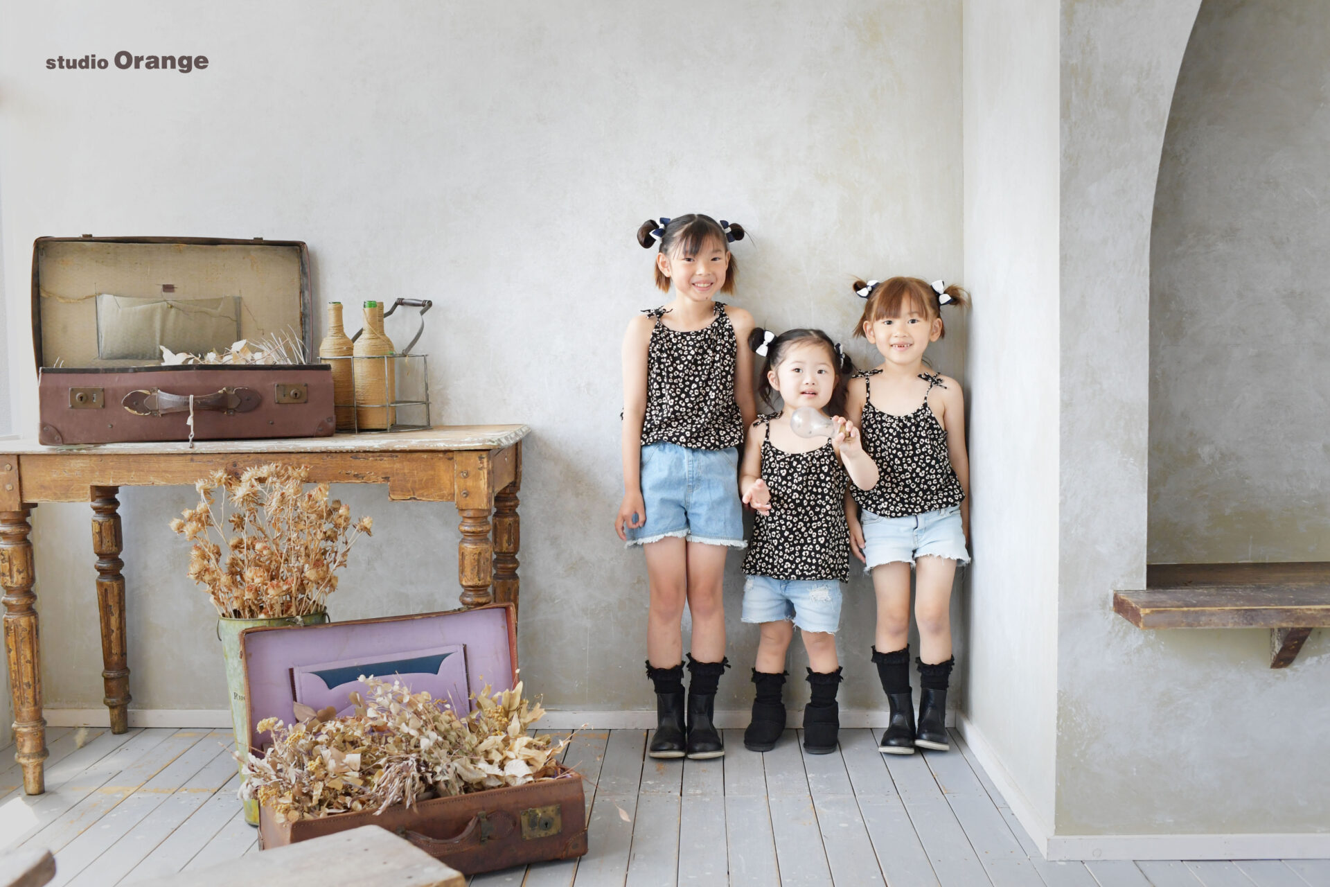 元気いっぱい！3姉妹のお誕生日撮影