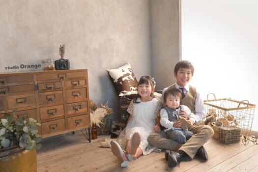 奈良県　奈良市　写真　写真館　オレンジ　スタジオ　スタジオオレンジ　フォト　フォトスタジオ　Photo 子供　大人　バースデー　赤ちゃん　七五三　成人式　入学　卒業　お宮参り　お誕生日　バースデー　着物　家族写真