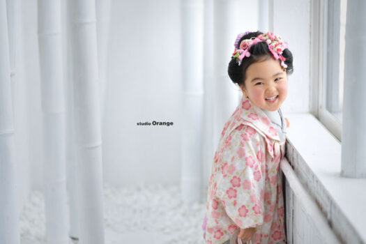 奈良県　奈良市　写真　写真館　オレンジ　スタジオ　スタジオオレンジ　フォト　フォトスタジオ　Photo 子供　大人　バースデー　お宮参り　赤ちゃん　七五三　成人式　入学　卒業　ブライダル　結婚式　写真だけの結婚式　フォトウェディング　ウェディング　袴　振袖　ドレス　打掛　白無垢　色打掛　　