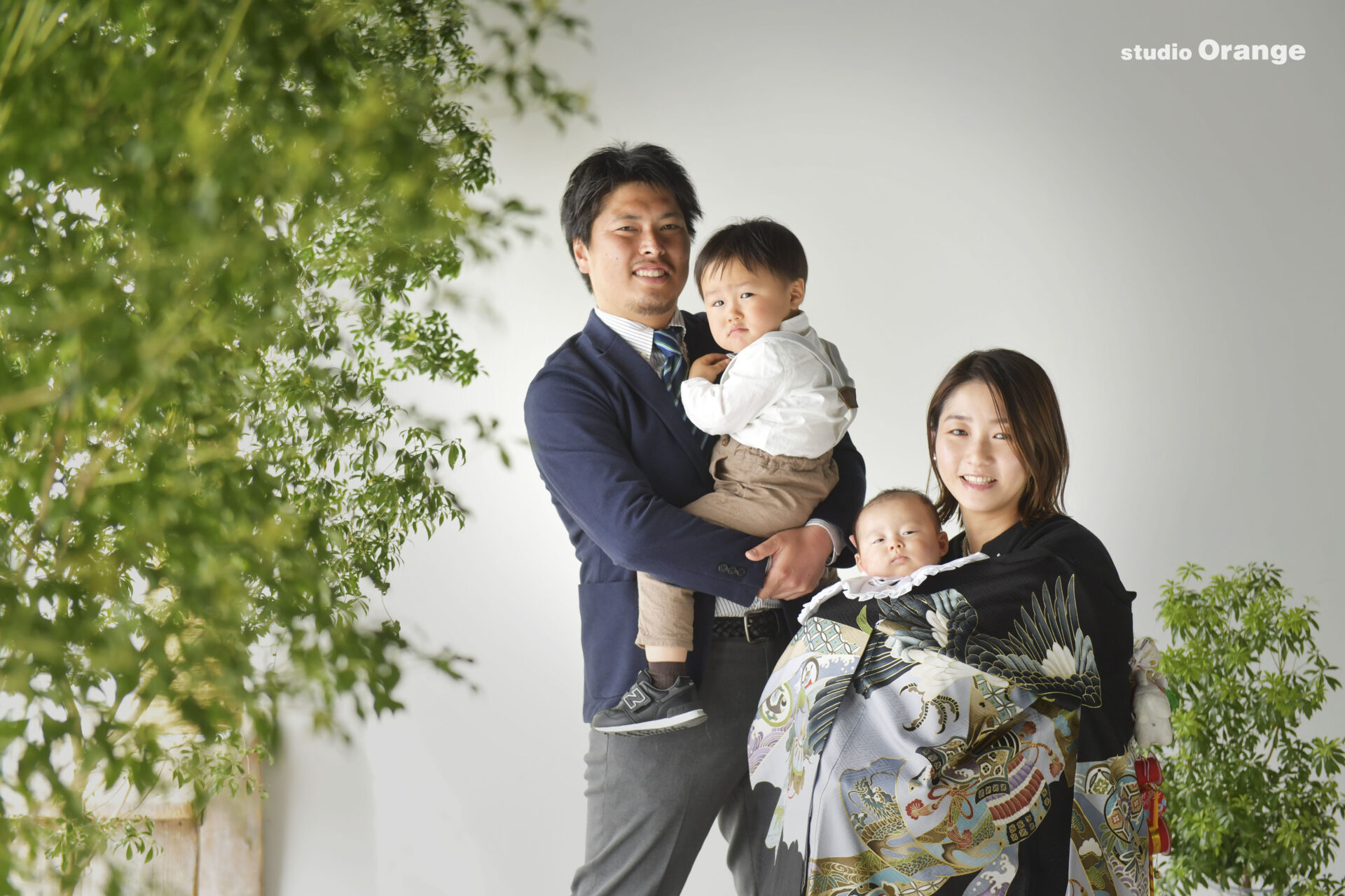 お宮参りのお子様に優しいスタジオ撮影