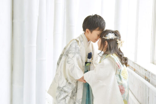 奈良県　奈良市　写真　写真館　オレンジ　スタジオ　スタジオオレンジ　フォト　フォトスタジオ　Photo 子供　大人　バースデー　お宮参り　赤ちゃん　七五三　成人式　入学　卒業　ブライダル　結婚式　写真だけの結婚式　フォトウェディング　ウェディング　袴　振袖　ドレス　打掛　白無垢　色打掛　　