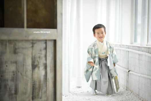 奈良県　奈良市　写真　写真館　オレンジ　スタジオ　スタジオオレンジ　フォト　フォトスタジオ　Photo 子供　大人　バースデー　お宮参り　赤ちゃん　七五三　成人式　入学　卒業　ブライダル　結婚式　写真だけの結婚式　フォトウェディング　ウェディング　袴　振袖　ドレス　打掛　白無垢　色打掛　　