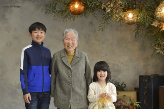 奈良県　奈良市　写真　写真館　オレンジ　スタジオ　スタジオオレンジ　フォト　フォトスタジオ　Photo 子供　大人　バースデー　お宮参り　赤ちゃん　七五三　成人式　入学　卒業　ブライダル　結婚式　写真だけの結婚式　フォトウェディング　ウェディング　袴　振袖　ドレス　打掛　白無垢　色打掛　　