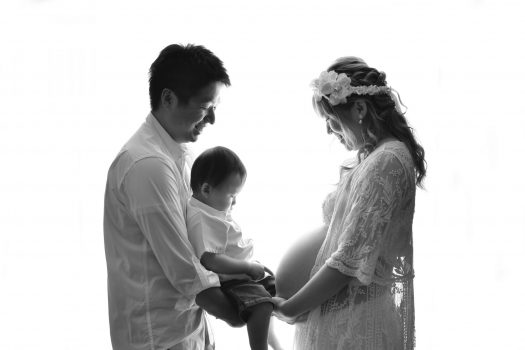 奈良市　マタニティフォト　家族撮影　モノクロ　妊婦