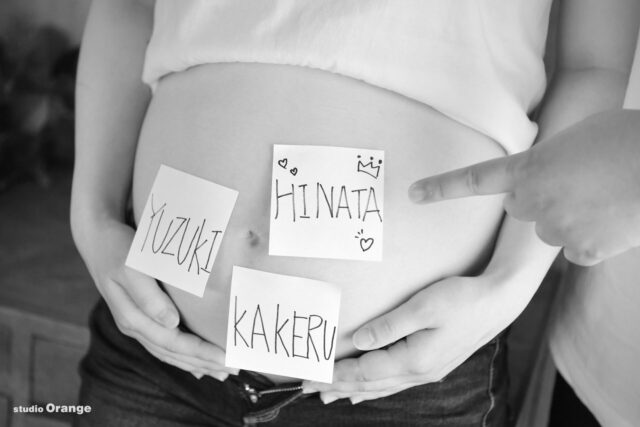 奈良市のフォトスタジオ・スタジオオレンジでマタニティフォト撮影　妊娠記念撮影　マタニティドレス　プレママ