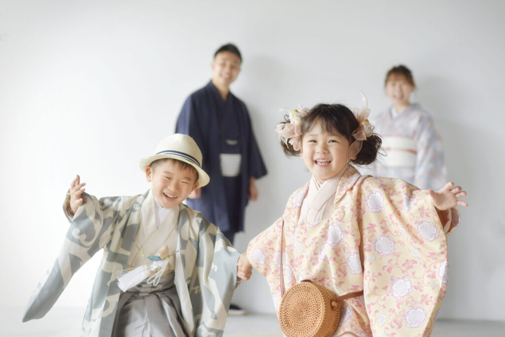 七五三　着物　三歳女の子　奈良市　写真館　フォトスタジオ