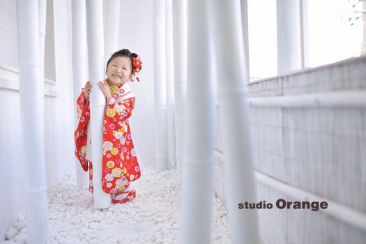 七五三　三歳女の子　奈良　写真館　フォトスタジオ　着物　被布　