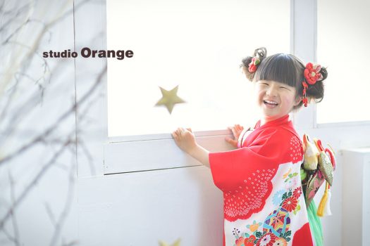 七五三　１人写し　和装　袴　被布　着物　奈良店　フォトスタジオ　写真館　オレンジ