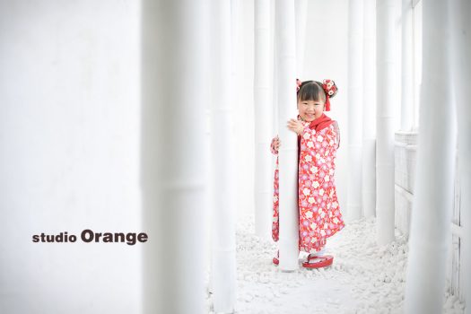 七五三　１人写し　和装　袴　被布　着物　奈良店　フォトスタジオ　写真館　オレンジ