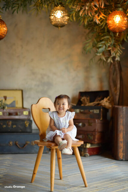 奈良市の写真館・スタジオオレンジで撮影したお誕生日撮影　バースデーフォト　ファーストバースデー　1歳女の子　カジュアルフォト