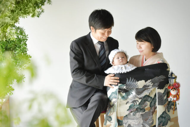 奈良市の写真スタジオ・スタジオオレンジで撮影したお宮参り写真　家族写真　ママ着物