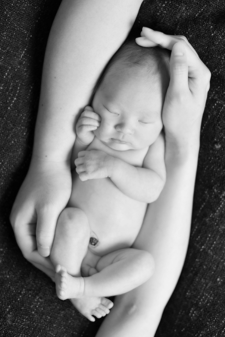 奈良市の写真館スタジオオレンジで撮影したニューボーンフォト 生後4日 男の子