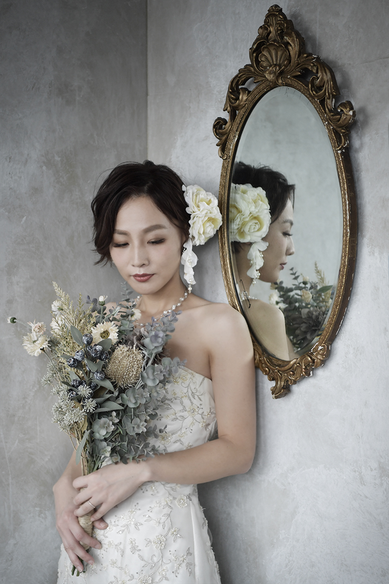 奈良市の写真館スタジオオレンジで撮影したウェディングフォト ウェディングドレスでの婚礼写真 白ドレス