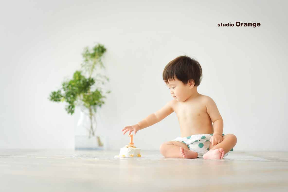 1歳のお誕生日だけの特別な思い出。人気のお祝いイベントをご紹介　